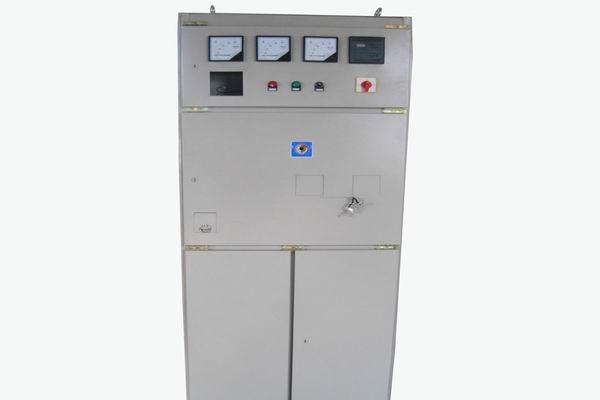 良庆配电箱-3683聊聊多回路配电箱技术参数